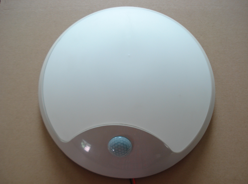 Come installare la lampada a induzione a infrarossi